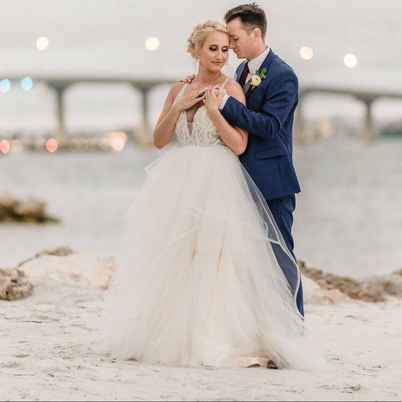 Hayley Paige- blush bridal gown - Picture 8 of 16